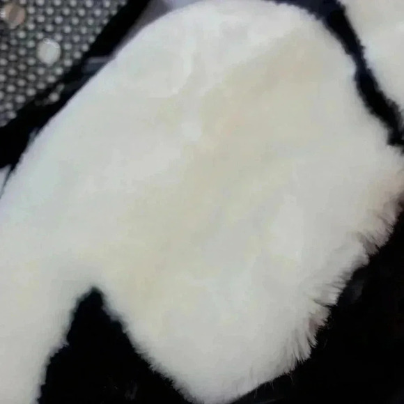 Donny Brook  Mob Wife Graphic Faces Faux Fur Coat.. - Picture 13 of 14